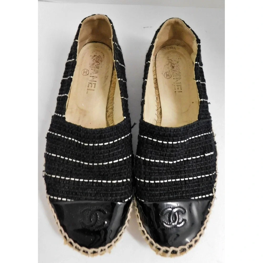 Chanel Black/White Striped Tweed Patent CC Cap Toe Espadrille Loafer Flat sz 37